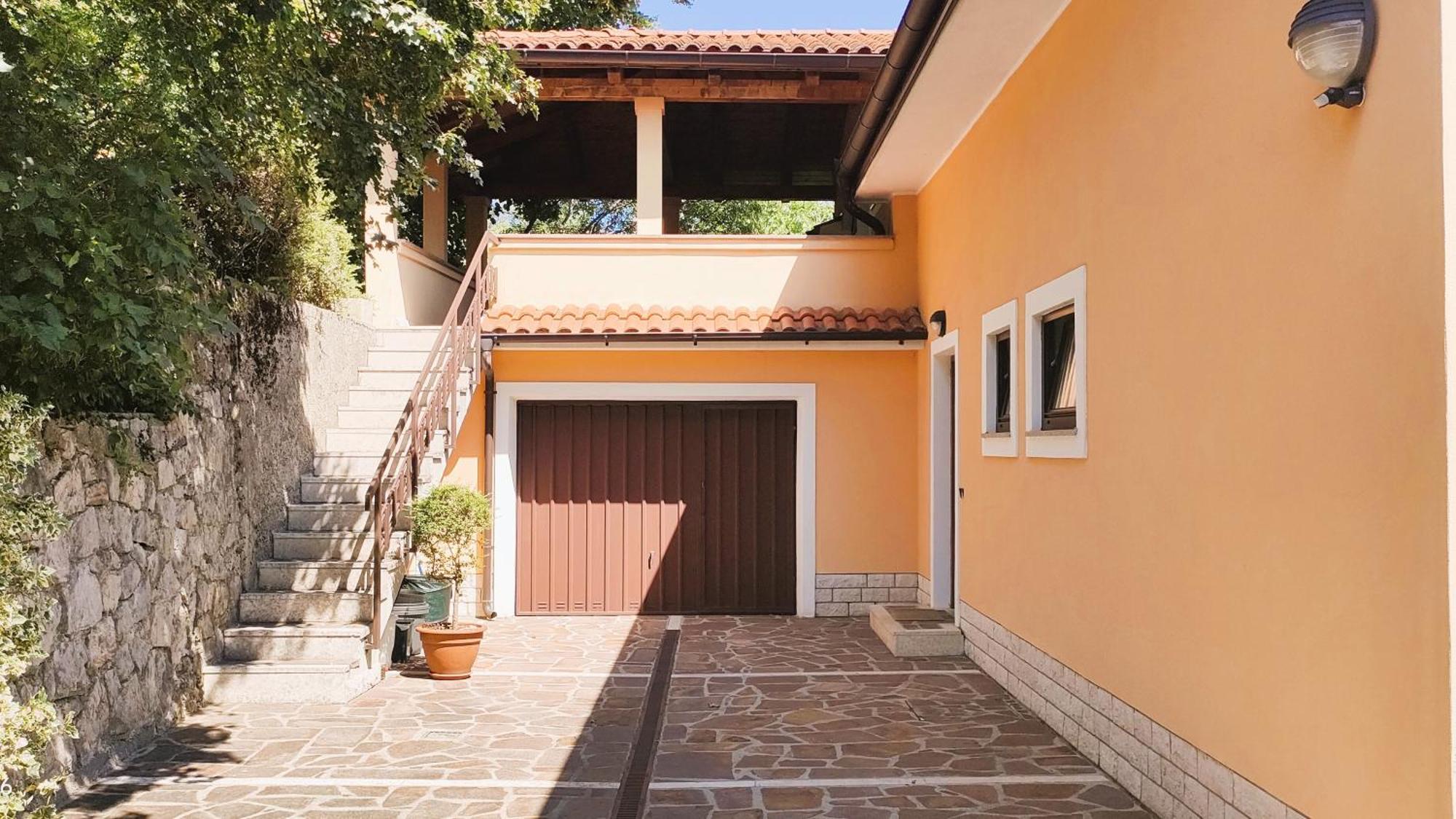 Apartment Pergola Veprinac Exteriör bild